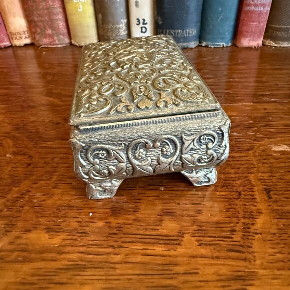 Vintage Hollywood Regency Trinket Box - Picture 8 of 9